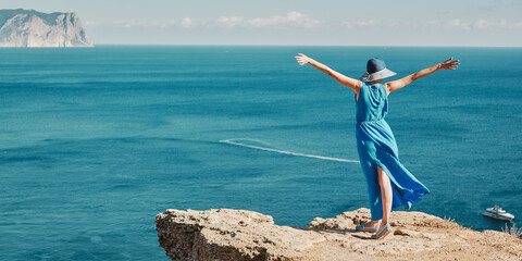 怎样靠手感判断路亚竿的好坏？