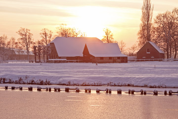 从运城到揭阳市远还是运城到南京远